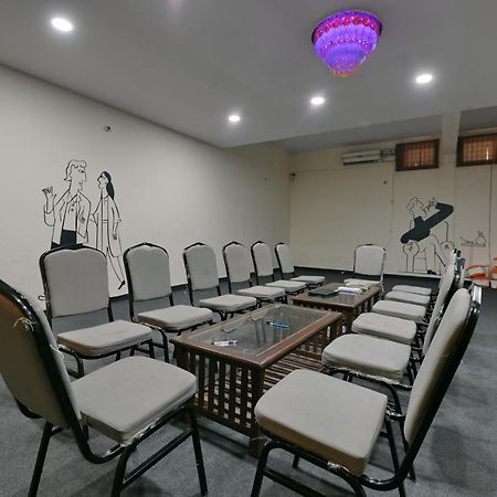 Hotel Admire Inn "Atta Market, Noida Sector 18" Dış mekan fotoğraf