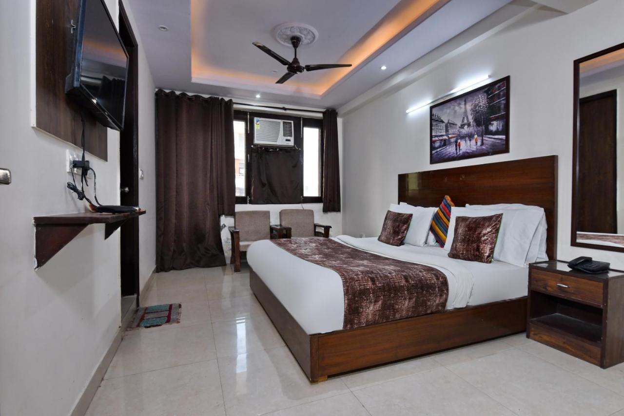 Hotel Admire Inn "Atta Market, Noida Sector 18" Dış mekan fotoğraf