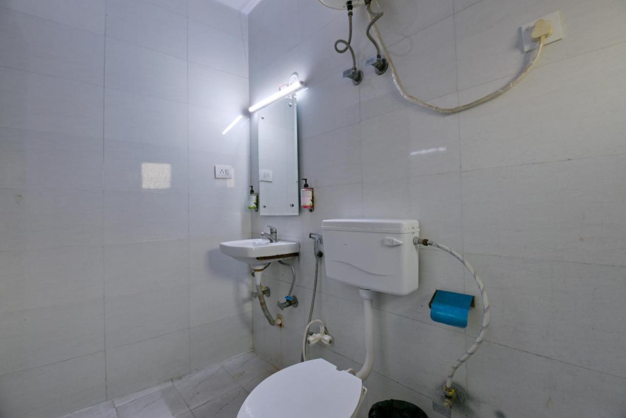 Hotel Admire Inn "Atta Market, Noida Sector 18" Dış mekan fotoğraf